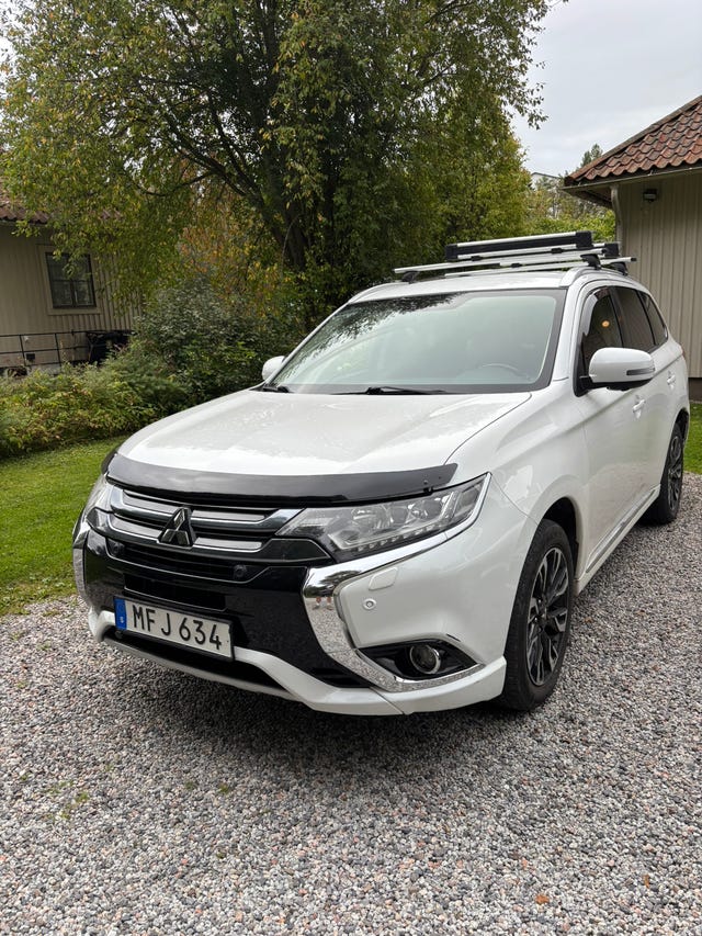 Mitsubishi Outlander 2016