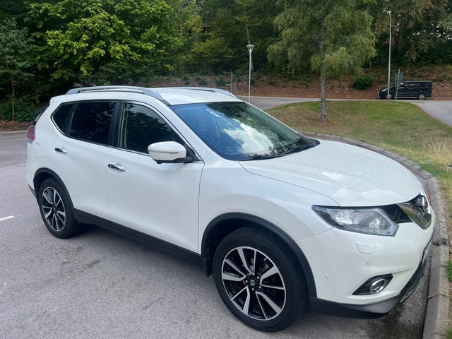Nissan X-Trail 2015