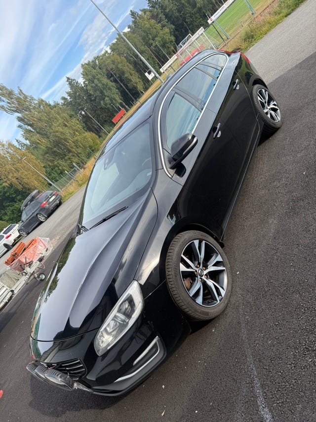 Volvo V60 2015