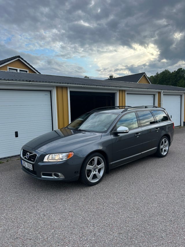 Volvo V70 2011