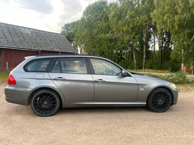BMW 320d 2010