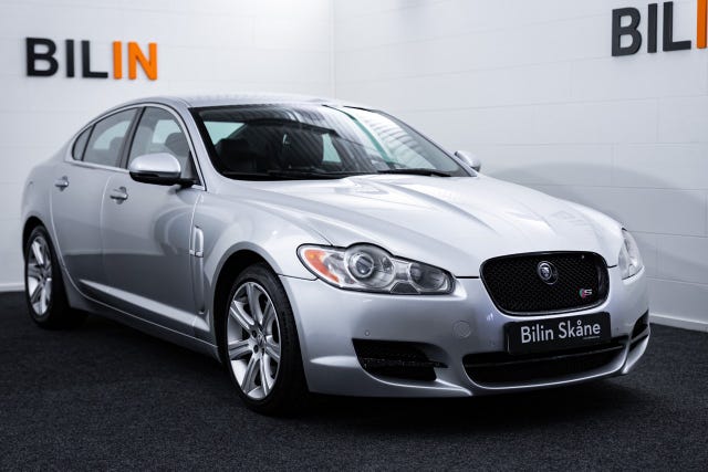 Jaguar XF 2011