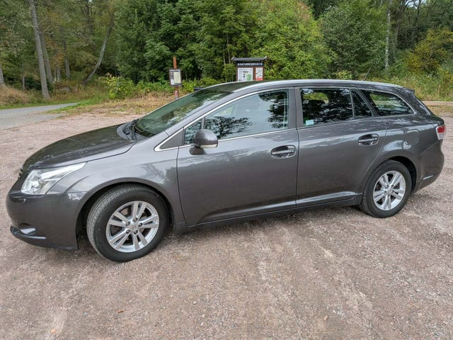 Toyota Avensis 2010