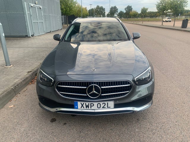 Mercedes-Benz E220 2022