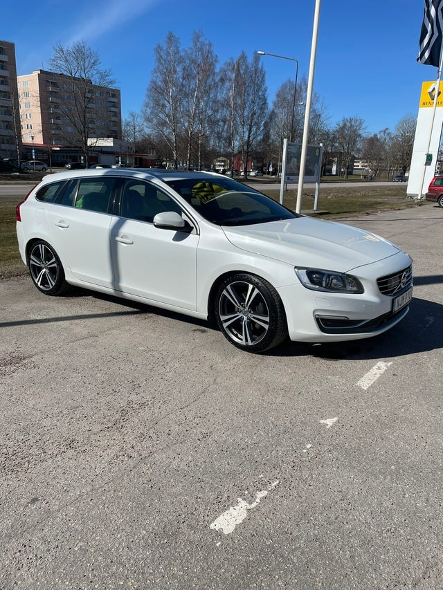 Volvo V60 2017