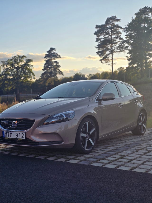 Volvo V40 2013