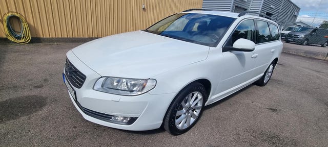 Volvo V70 2016
