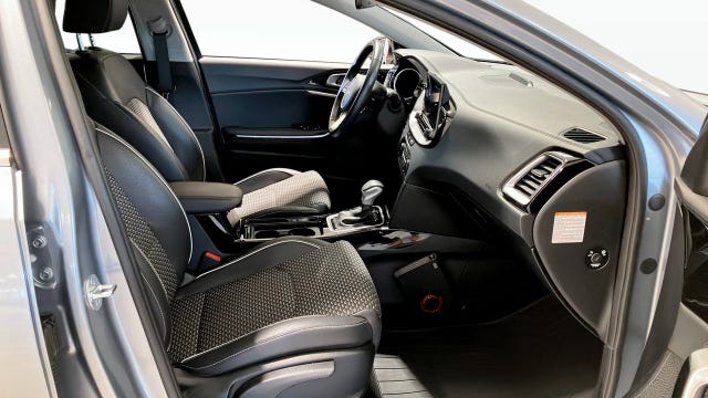 Kia Ceed 2024 – bild 3
