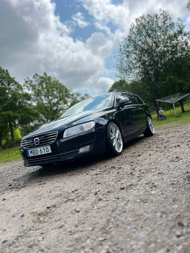 Volvo V70 2015