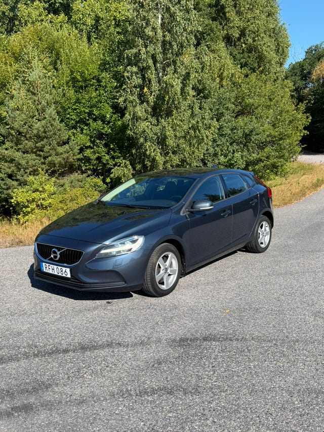 Volvo V40 2017