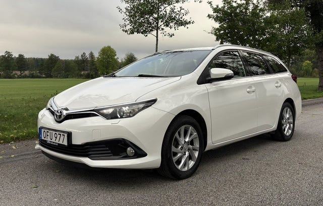 Toyota Auris 2016