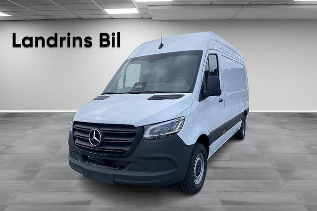 Mercedes-Benz Sprinter 317 2026