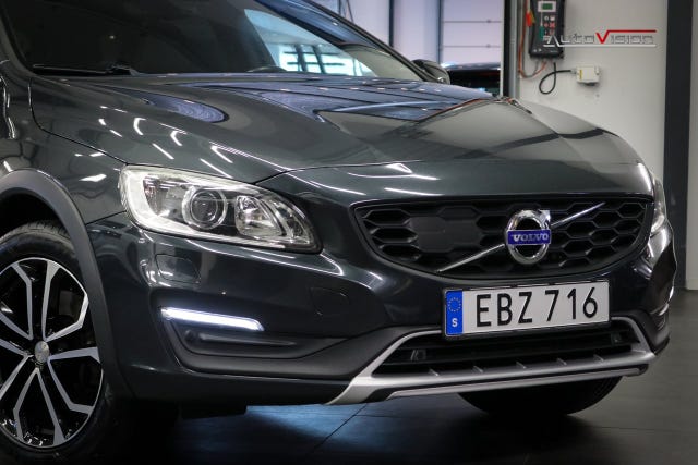 Volvo V60 Cross Country 2017 – bild 4
