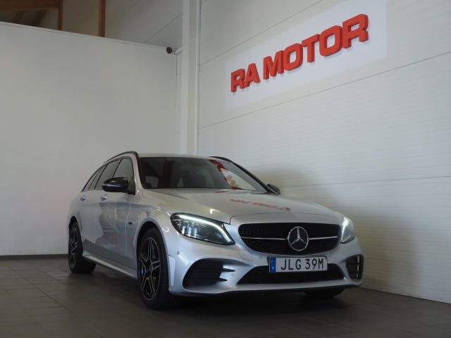 Mercedes-Benz C300 2021