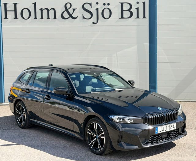BMW 330e 2024