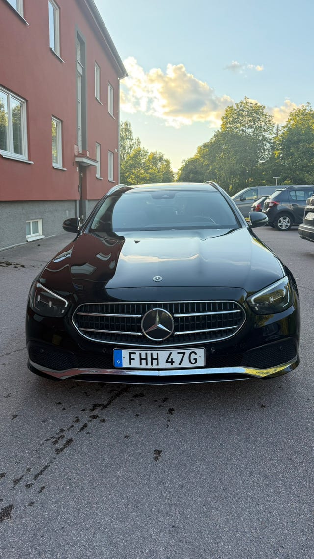 Mercedes-Benz E200 2022