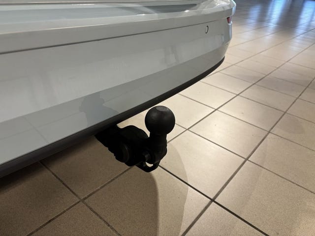 Volkswagen Golf I 2025
