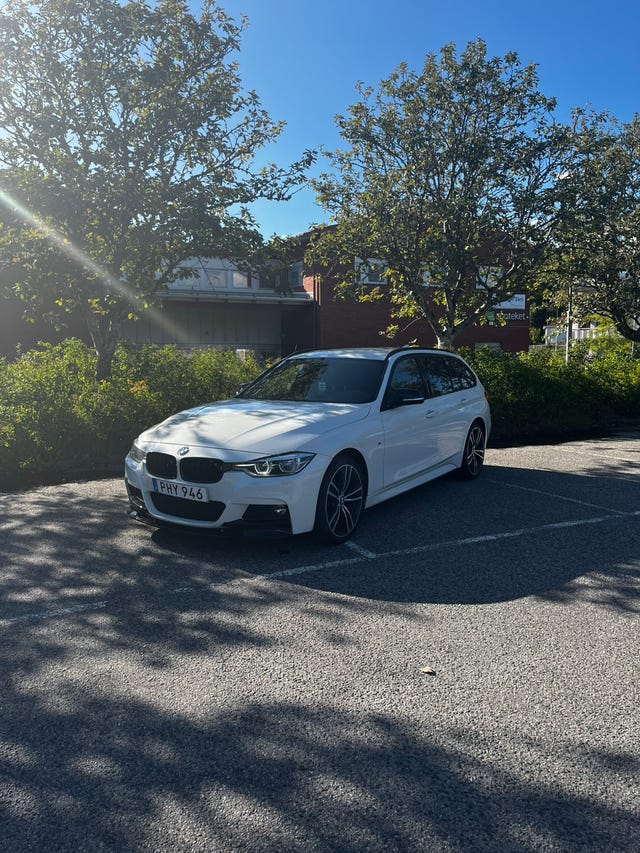 BMW 320i 2019