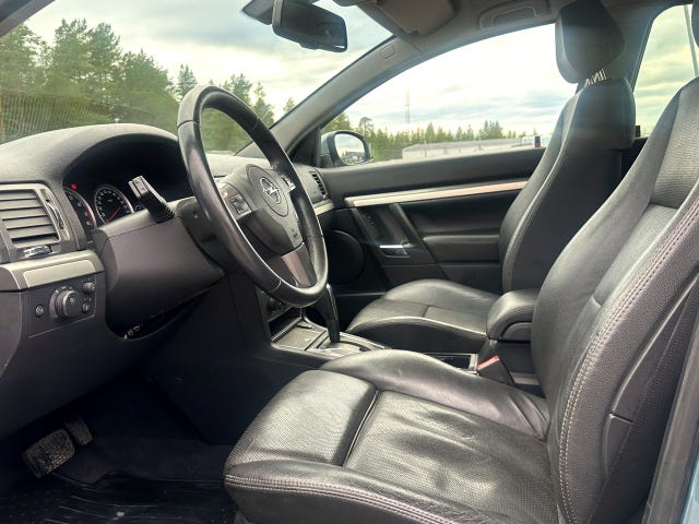 Opel Vectra — bild 10 av 12