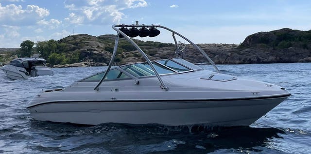 Sea Ray 200 Overnighter 1992 – trailer ingår