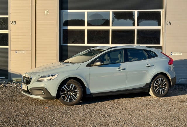 Volvo V40 Cross Country 2017