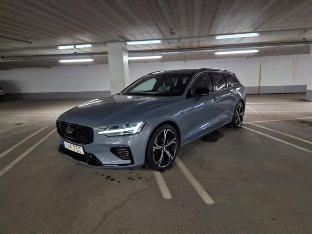 Volvo V60 2023