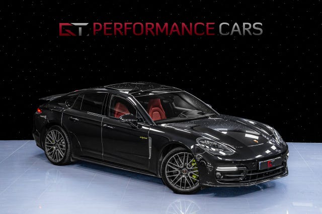 Porsche Panamera 4 2023