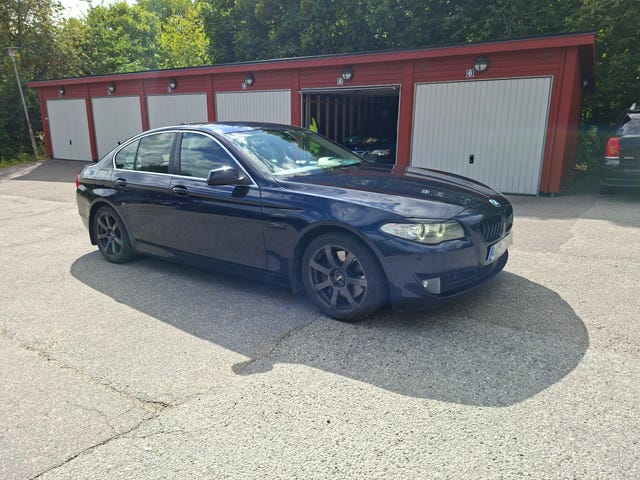 BMW 525d 2010 – bild 2