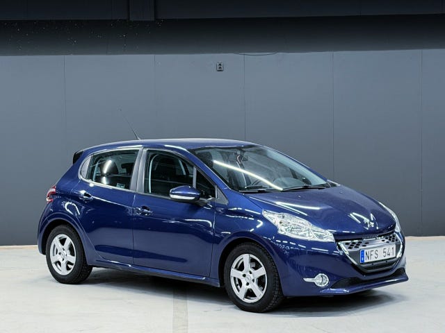 Peugeot 208 2012