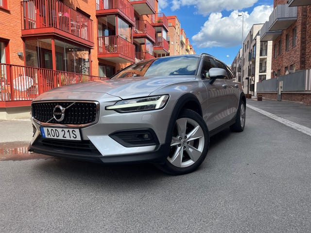 Volvo V60 Cross Country 2021 – bild 2
