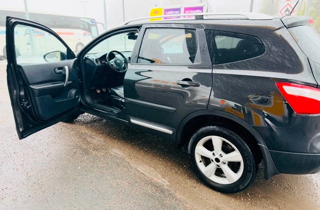 Nissan Qashqai+2 2011