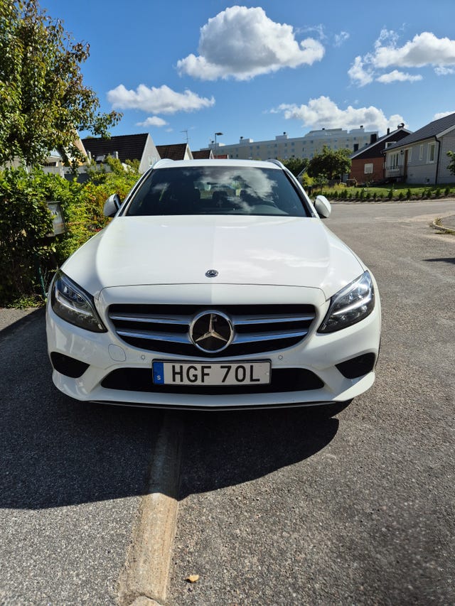 Mercedes-Benz C220 2021