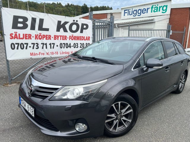 Toyota Avensis 2013