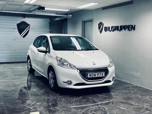Peugeot 208 2014