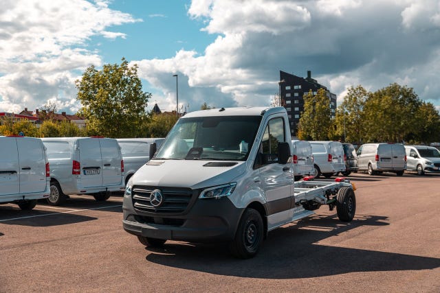 Mercedes-Benz eSprinter 420 2026