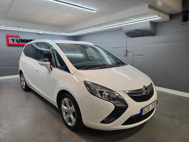 Opel Zafira Tourer 2013