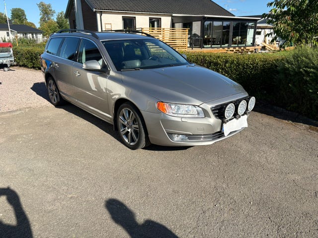 Volvo V70 2014