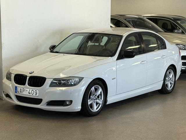 BMW 320i 2011