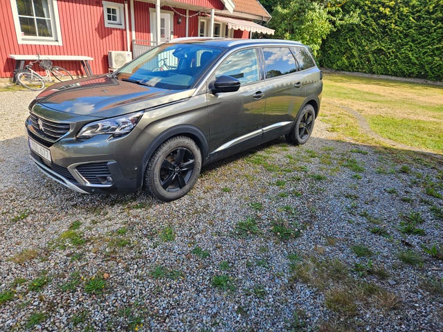 Peugeot 5008 2017