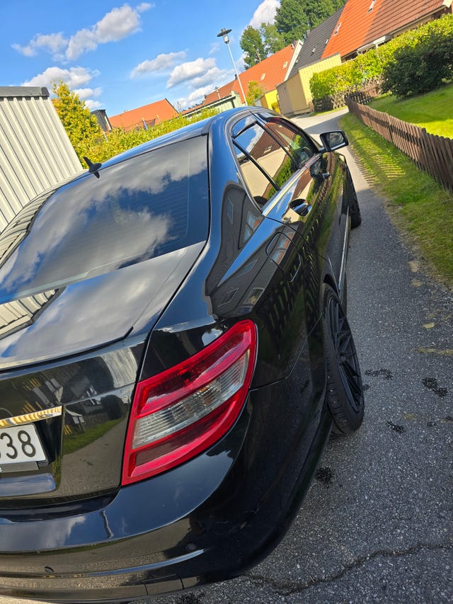 Mercedes-Benz C200 2009