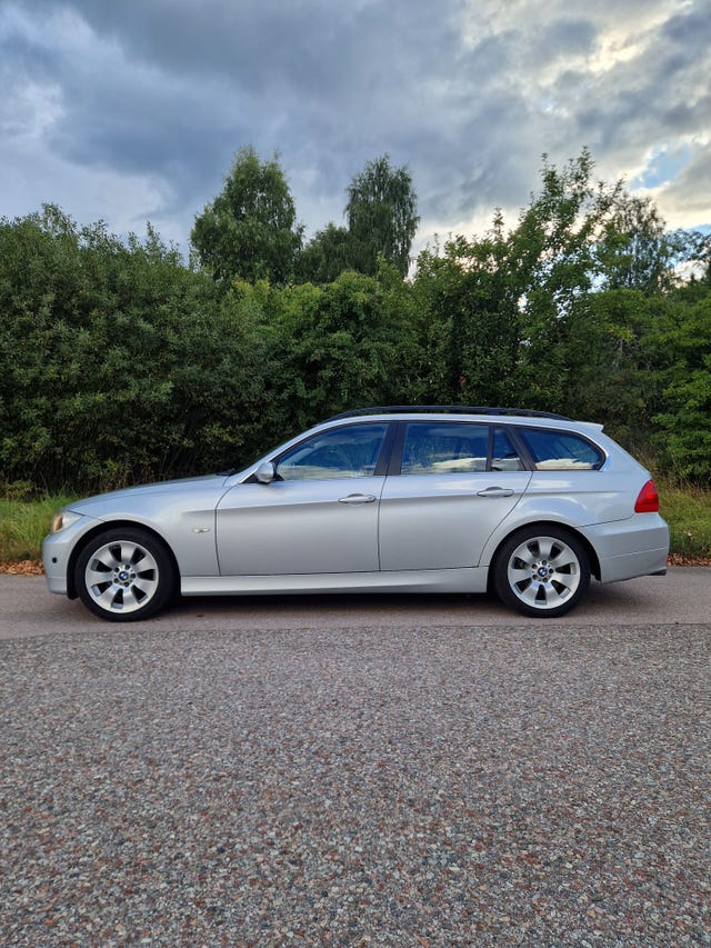 BMW 325Xi 2006