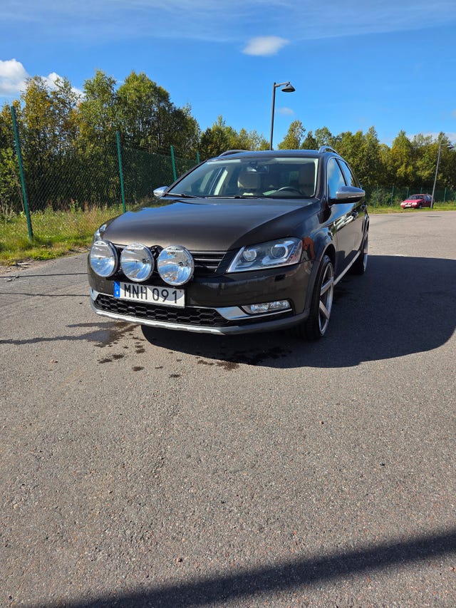 Volkswagen Passat Alltrack 2014 – bild 2