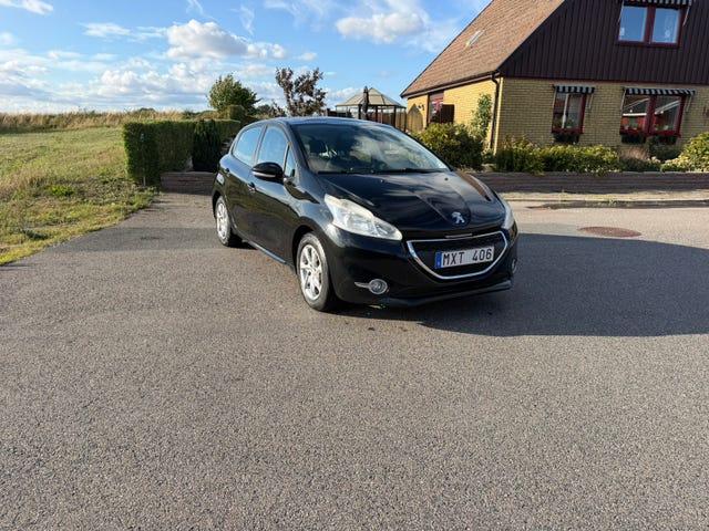 Peugeot 208 2013