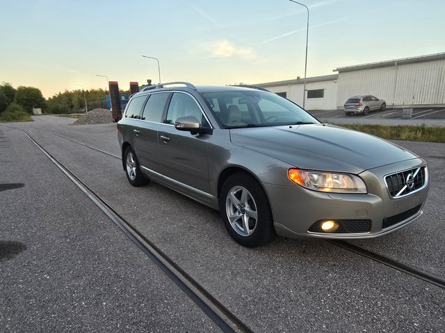 Volvo V70 2010