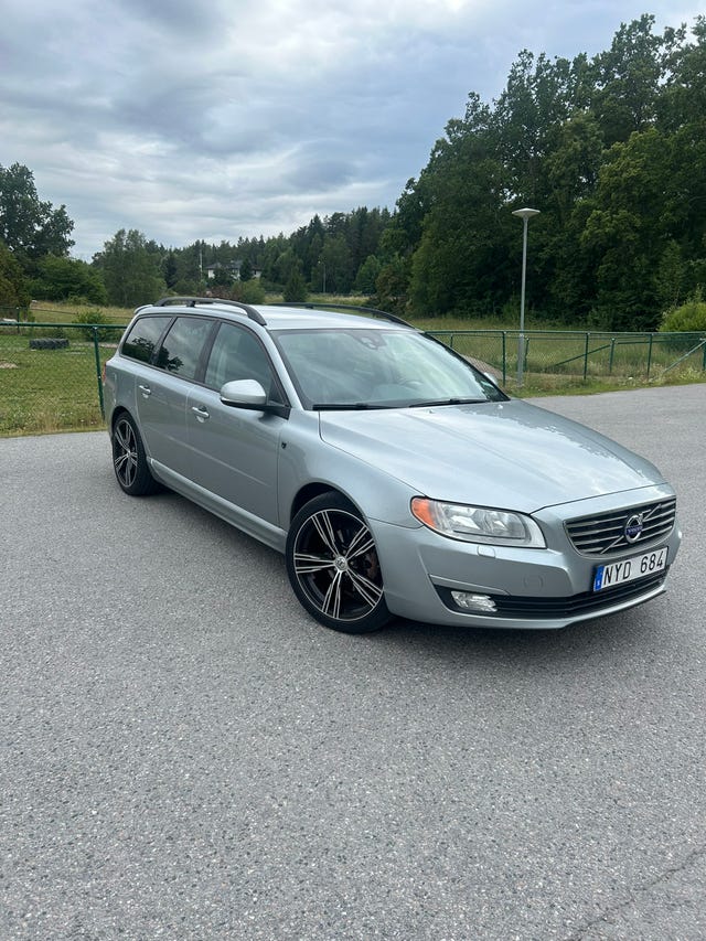 Volvo V70 2014
