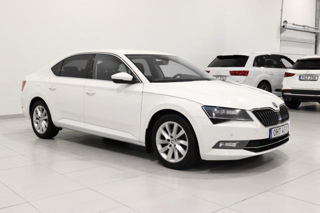 Skoda Superb 2017 – bild 3