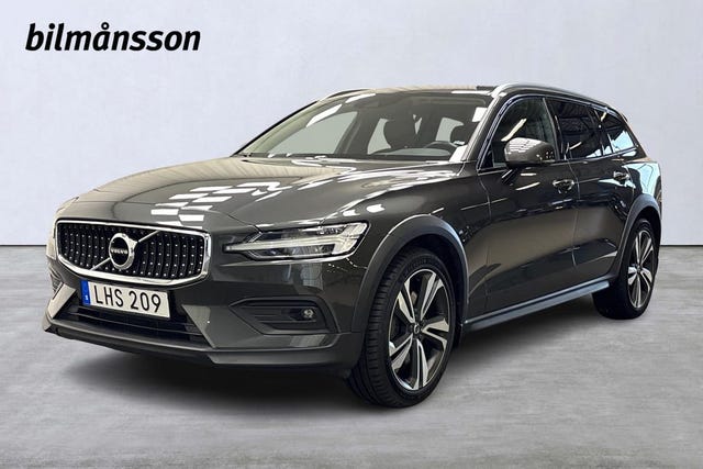 Volvo V60 Cross Country 2021