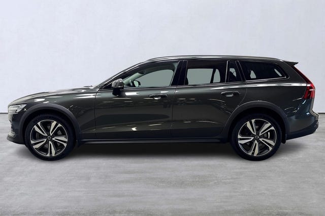 Volvo V60 Cross Country 2021 – bild 2
