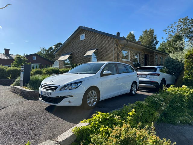 Peugeot 308 SW 2015