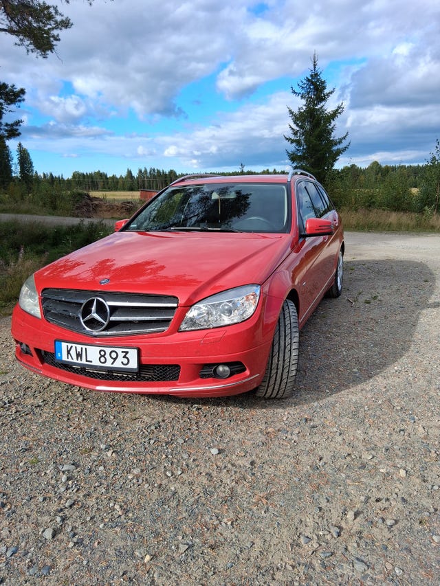 Mercedes-Benz C220 2011